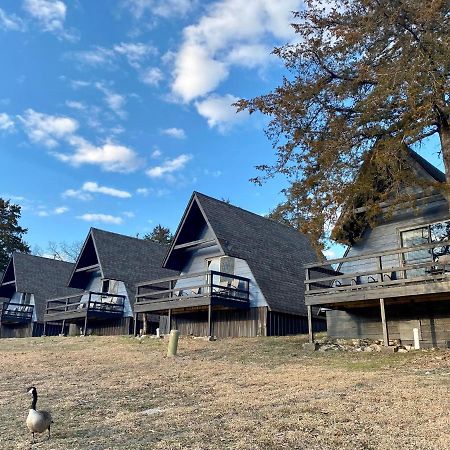 Calm Waters Resort Indian Point Exterior foto